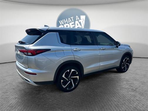 2022 Mitsubishi Outlander SE