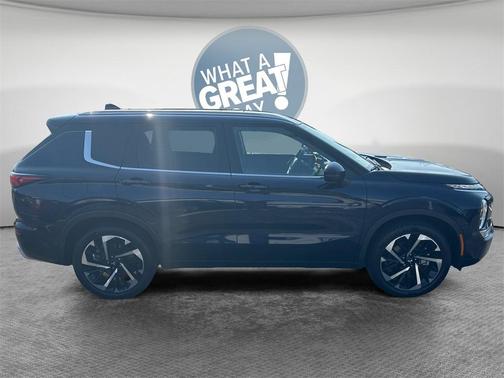 2023 Mitsubishi Outlander SEL