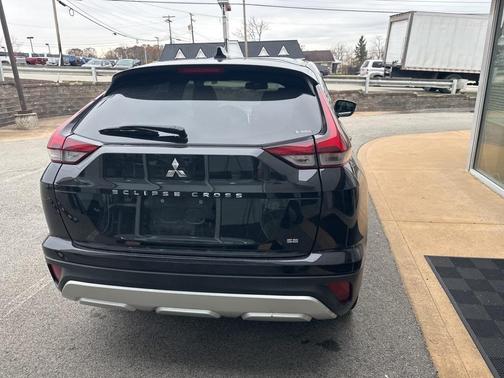 2023 Mitsubishi Eclipse Cross SE