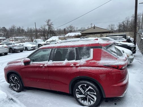2024 Mitsubishi Outlander SEL