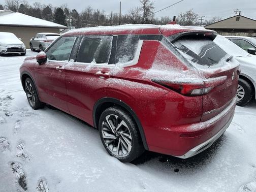 2024 Mitsubishi Outlander SEL