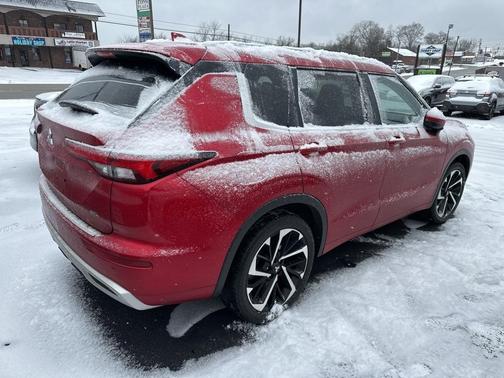 2024 Mitsubishi Outlander SEL