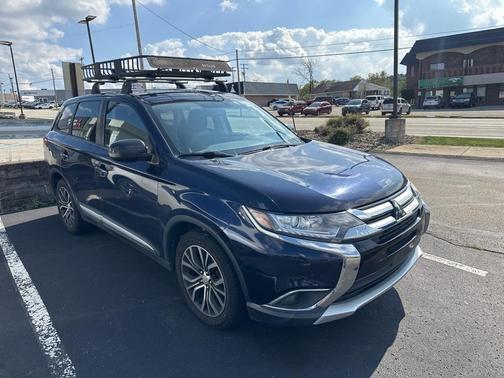 2017 Mitsubishi Outlander ES