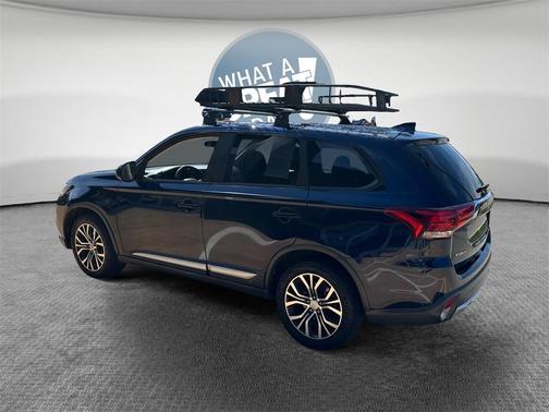 2017 Mitsubishi Outlander ES