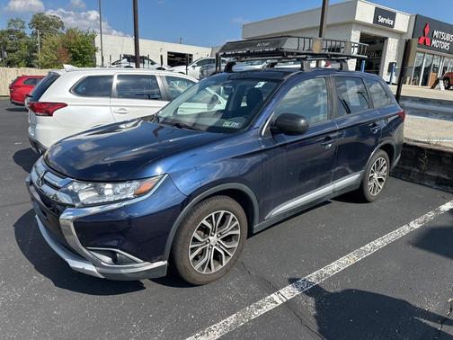 2017 Mitsubishi Outlander ES