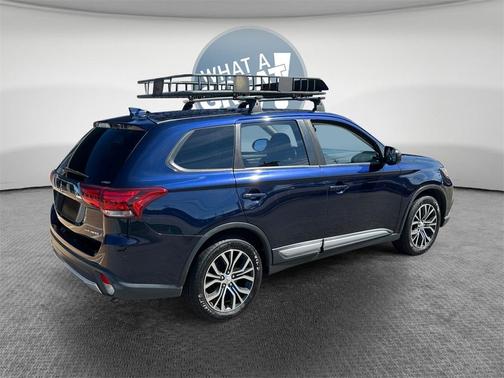 2017 Mitsubishi Outlander ES