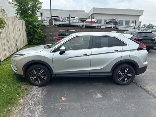 2023 Mitsubishi Eclipse Cross SE