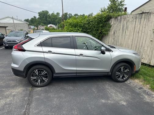 2023 Mitsubishi Eclipse Cross SE