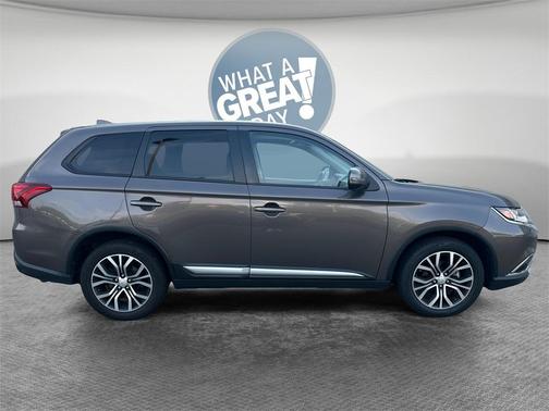 2017 Mitsubishi Outlander SE