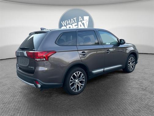 2017 Mitsubishi Outlander SE