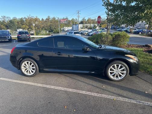 2013 INFINITI G37x Base