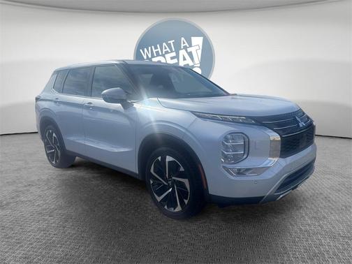 2022 Mitsubishi Outlander SE