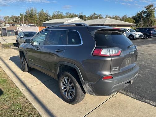 2021 Jeep Cherokee Latitude Lux