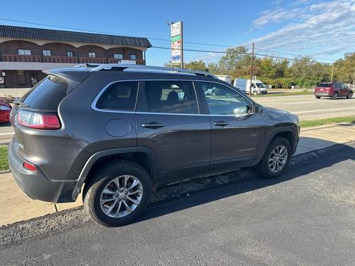 2021 Jeep Cherokee Latitude Lux