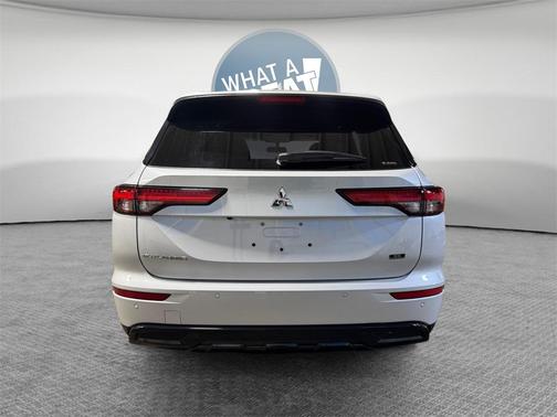 2024 Mitsubishi Outlander SE Black Edition