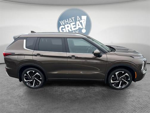 2022 Mitsubishi Outlander SEL