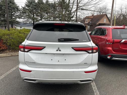 2024 Mitsubishi Outlander SEL