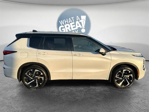 2024 Mitsubishi Outlander SEL