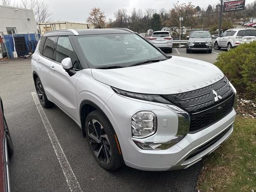 2024 Mitsubishi Outlander SEL