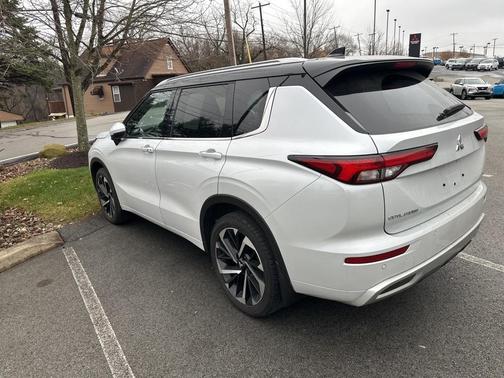 2024 Mitsubishi Outlander SEL