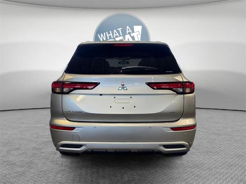 2023 Mitsubishi Outlander SEL
