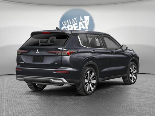 Black Diamond 2026 Mitsubishi Outlander LE