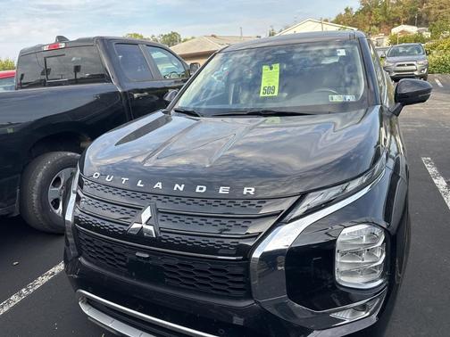 2022 Mitsubishi Outlander SE