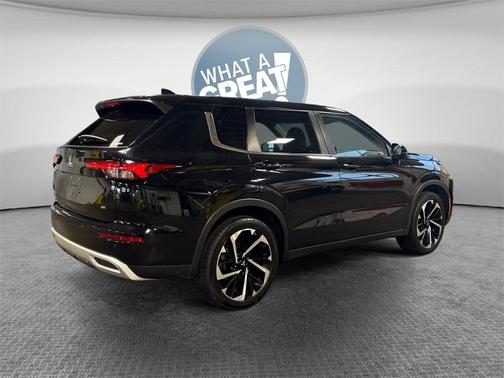 2022 Mitsubishi Outlander SE