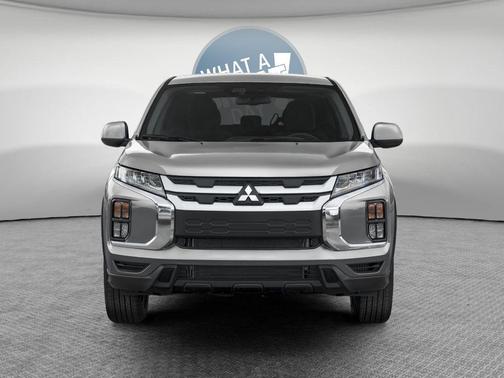 Diamond White 2026 Mitsubishi Outlander Sport 2.0 SE