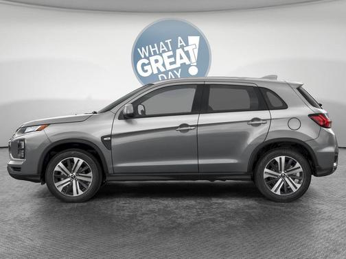 Diamond White 2026 Mitsubishi Outlander Sport 2.0 SE