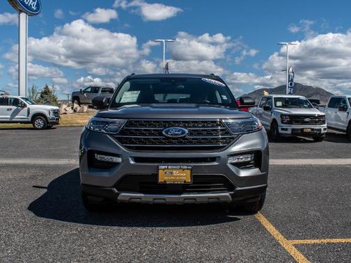 CARBONIZED GRAY METALLIC 2024 Ford Explorer XLT