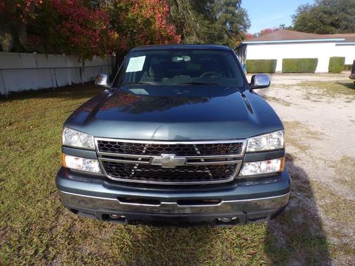 2006 Chevrolet Silverado 1500 LS Crew Cab