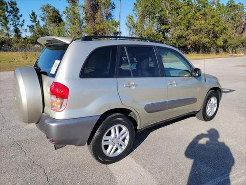 2001 Toyota RAV4 Base