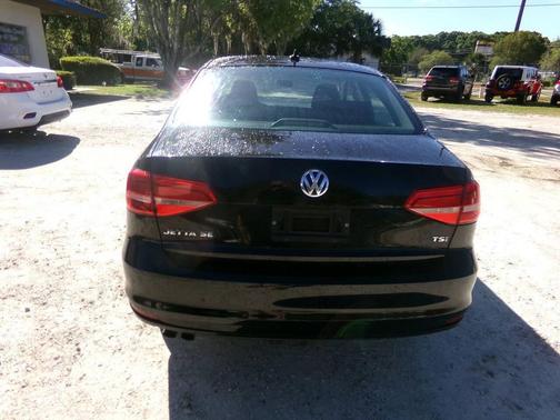 2015 Volkswagen Jetta 1.8T SE