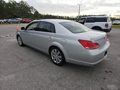 2005 Toyota Avalon XLS