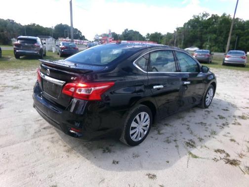 Super Black 2017 Nissan Sentra SV