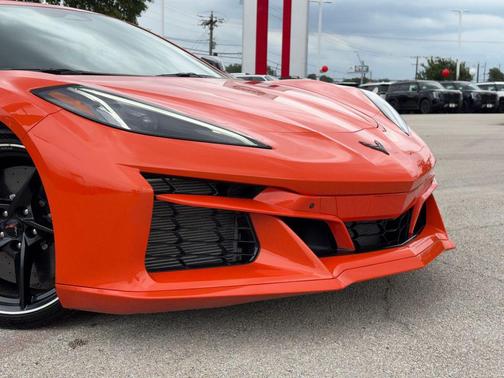 Sebring Orange Tintcoat 2026 Chevrolet Corvette E-Ray Coupe, 2LZ, RWD