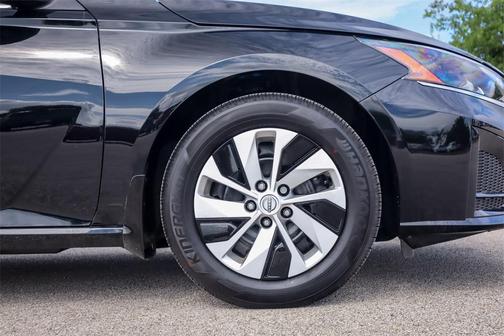2025 Nissan Altima S FWD