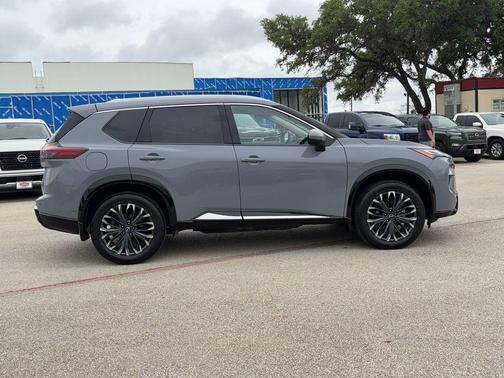 Boulder Gray Pearl 2024 Nissan Rogue Platinum