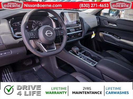2025 Nissan Pathfinder SL FWD