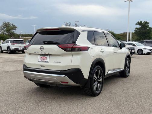 2022 Nissan Rogue Platinum