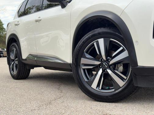 2022 Nissan Rogue Platinum