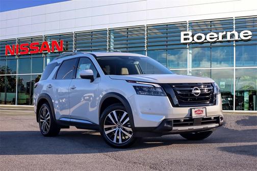 2025 Nissan Pathfinder Platinum FWD