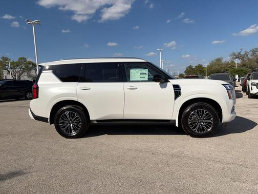 Aspen White Tricoat 2026 Nissan Armada Platinum