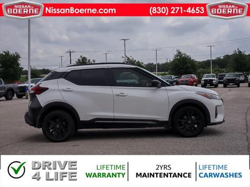 2024 Nissan Kicks SR