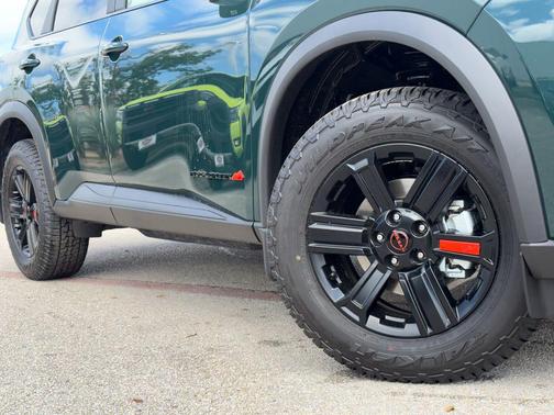 Obsidian Green 2026 Nissan Rogue Rock Creek