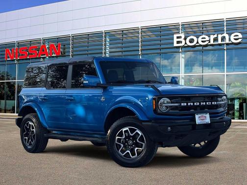 2024 Ford Bronco Outer Banks