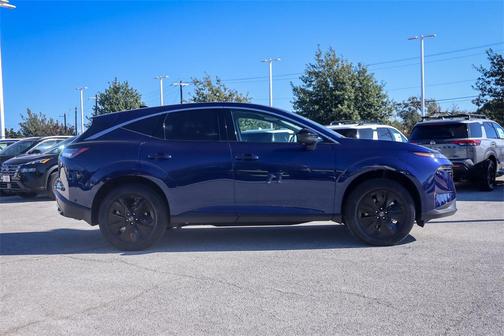 2025 Nissan Murano SV