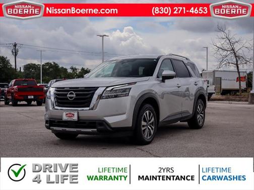 2023 Nissan Pathfinder SL FWD