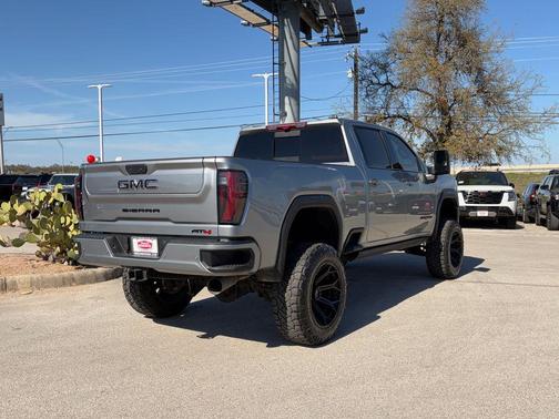 2025 GMC Sierra 2500 AT4